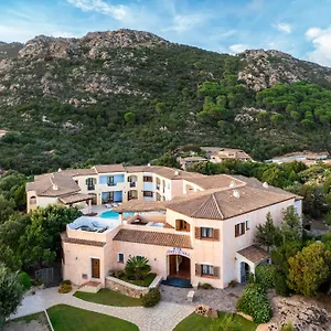 Hotel Monti Di Mola, Porto Cervo